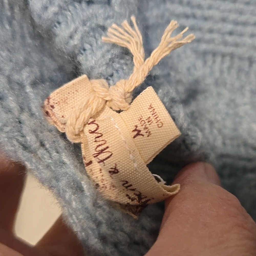 Hem & Thread Cabel Knit Sweater NWT - Picture 5 of 7